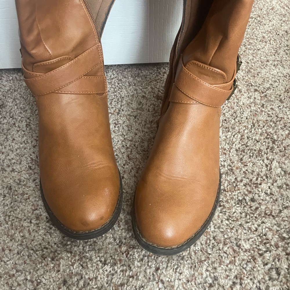 Quilted Knee High Riding Boots - Picture 3 of 8
